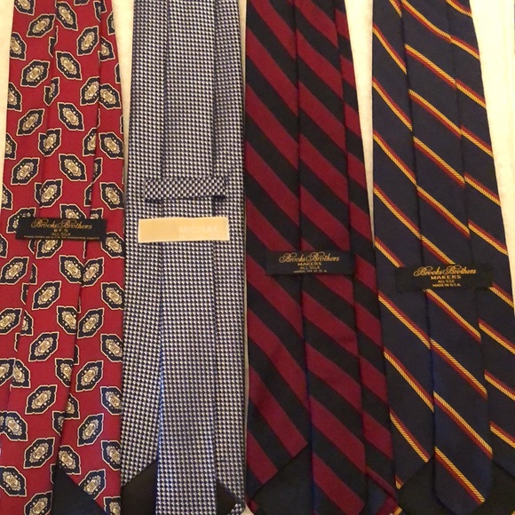 3 BROOKS BROTHERS TIES & 1 MICHEAL KORS TIE - Picture 3 of 10